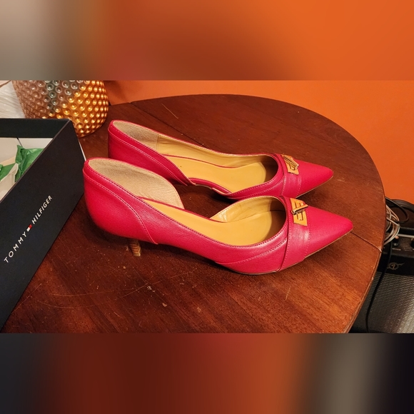 Pumps - Picture 2 of 4